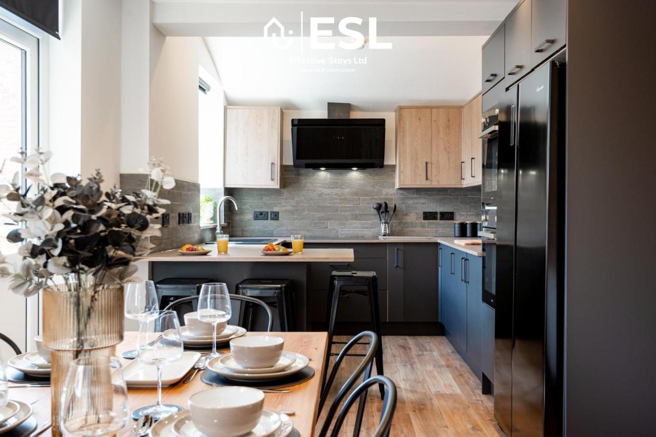 Central 5 Bedroom Townhouse Perfectly Located 2 Mins Walk From The Train Station Τσέστερ Εξωτερικό φωτογραφία