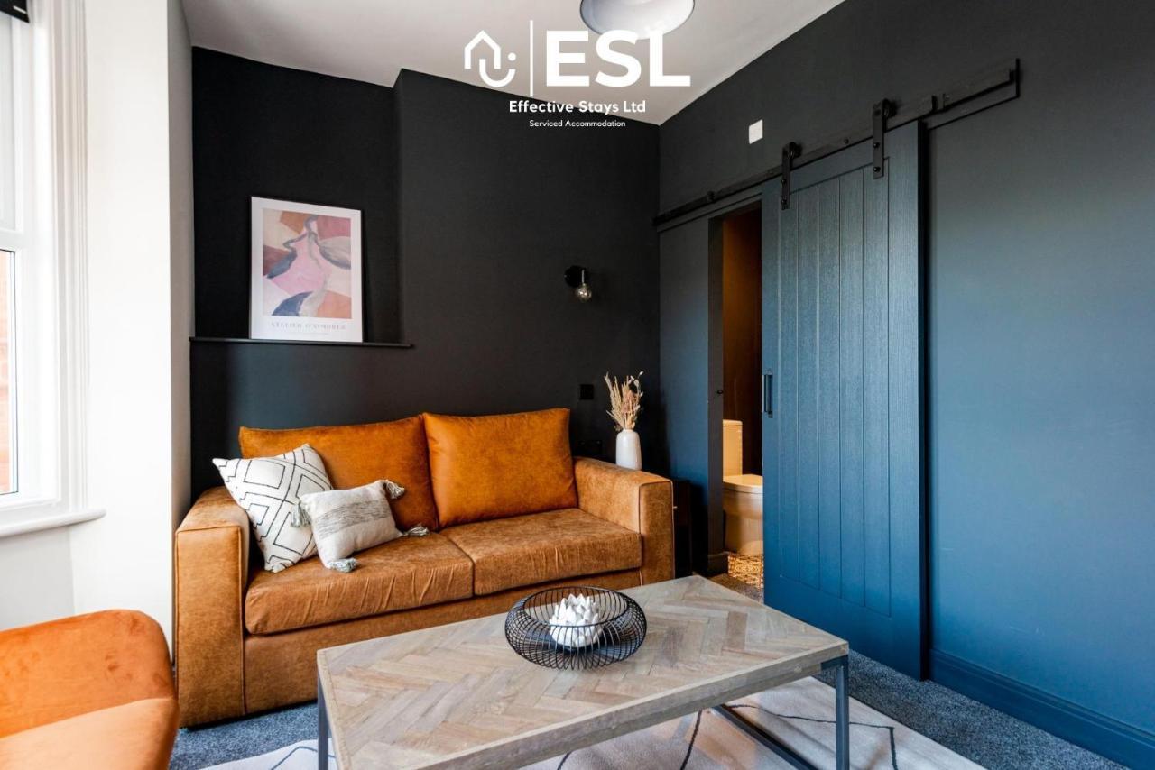 Central 5 Bedroom Townhouse Perfectly Located 2 Mins Walk From The Train Station Τσέστερ Εξωτερικό φωτογραφία