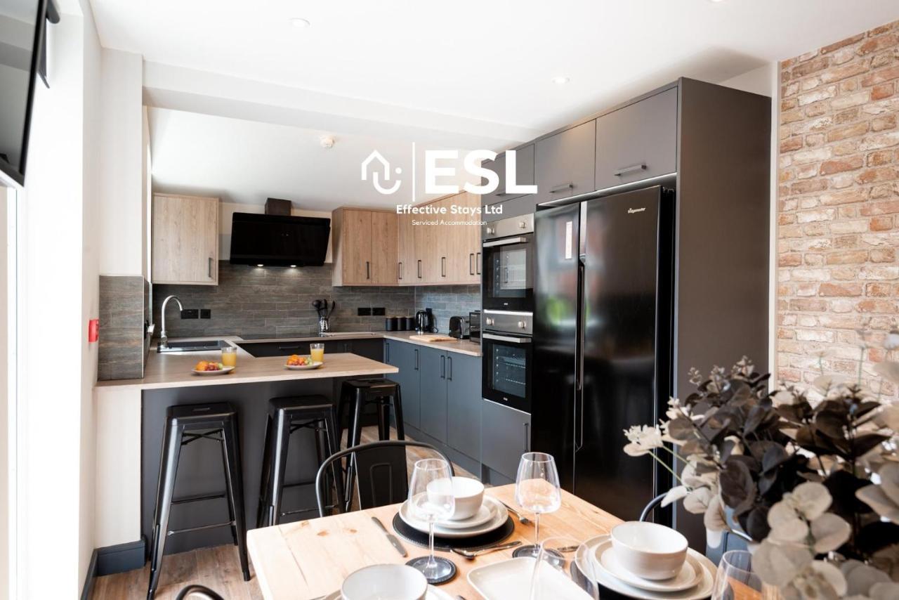Central 5 Bedroom Townhouse Perfectly Located 2 Mins Walk From The Train Station Τσέστερ Εξωτερικό φωτογραφία