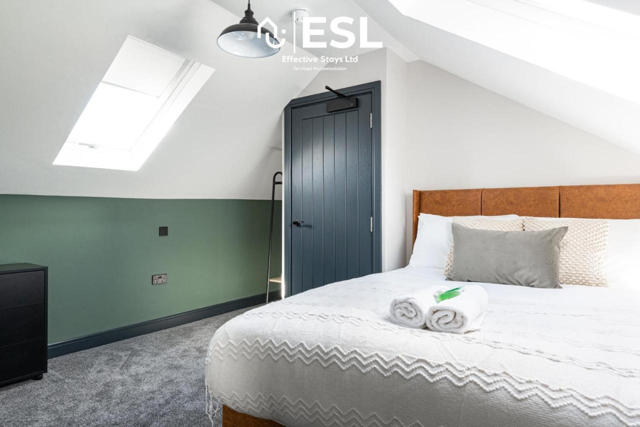 Central 5 Bedroom Townhouse Perfectly Located 2 Mins Walk From The Train Station Τσέστερ Εξωτερικό φωτογραφία