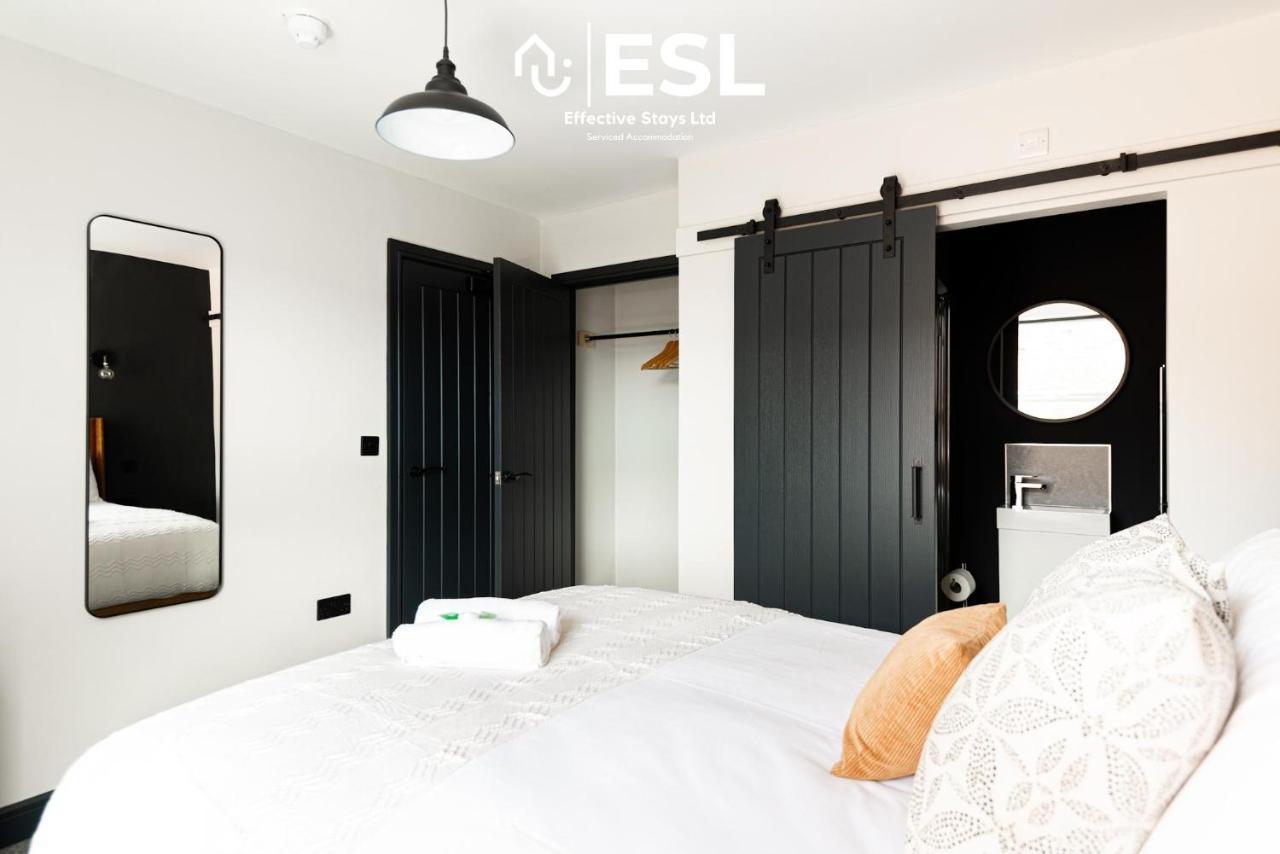 Central 5 Bedroom Townhouse Perfectly Located 2 Mins Walk From The Train Station Τσέστερ Εξωτερικό φωτογραφία